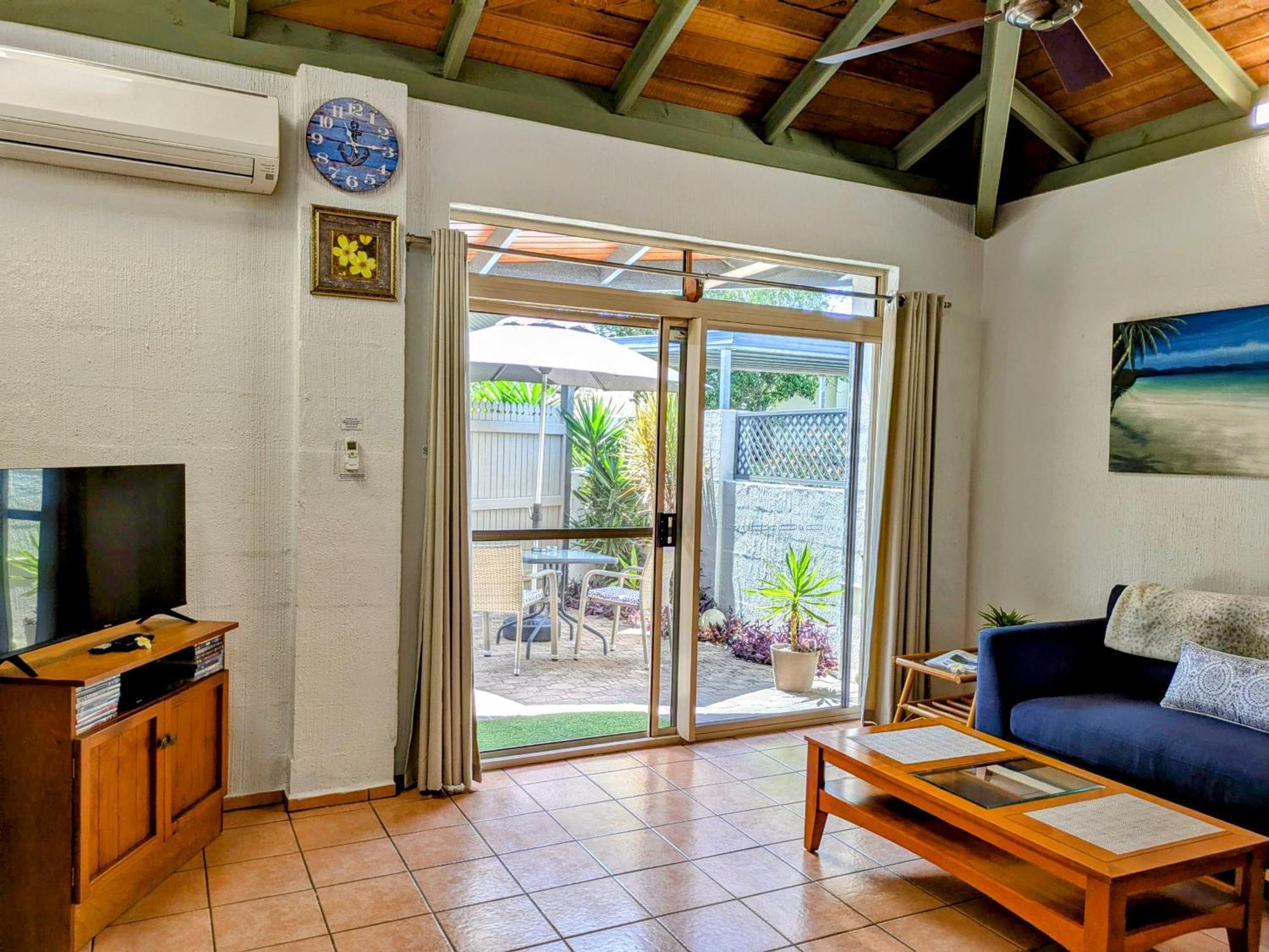 Beachside Cottage - A Private Peaceful Hidden Gem 50M To Beach Nelly Bay Екстериор снимка