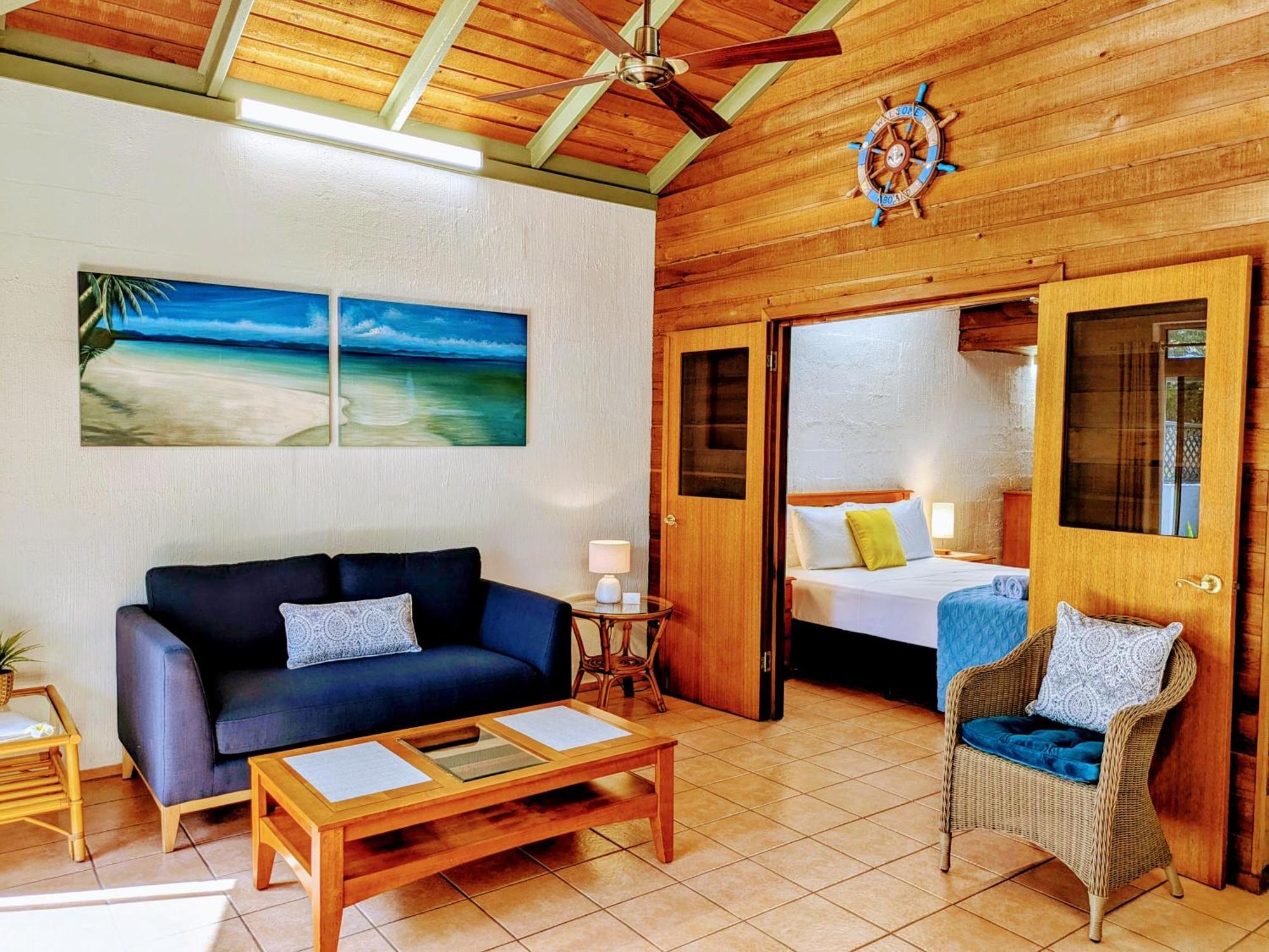 Beachside Cottage - A Private Peaceful Hidden Gem 50M To Beach Nelly Bay Екстериор снимка